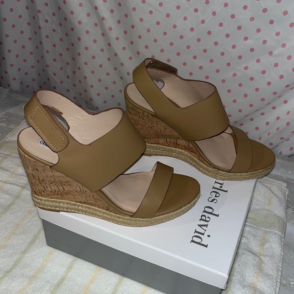 Charles David Wedge Nwt - image 1